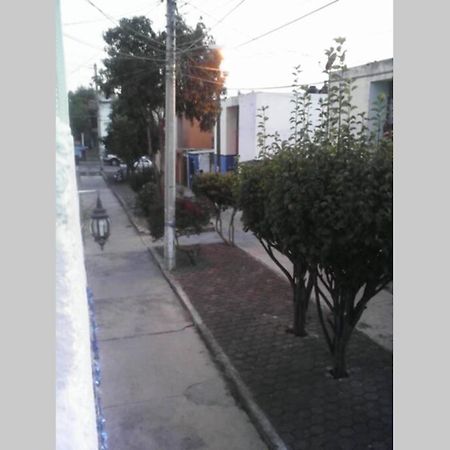 Casa Cerca Del Centro De Moreliaヴィラ エクステリア 写真